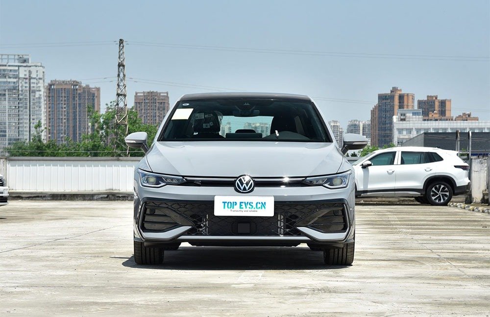 imgi_3_1_3(21) Volkswagen Golf 2026– China Export Vehicle | Chinese Hybrid SUV UK - Image 1