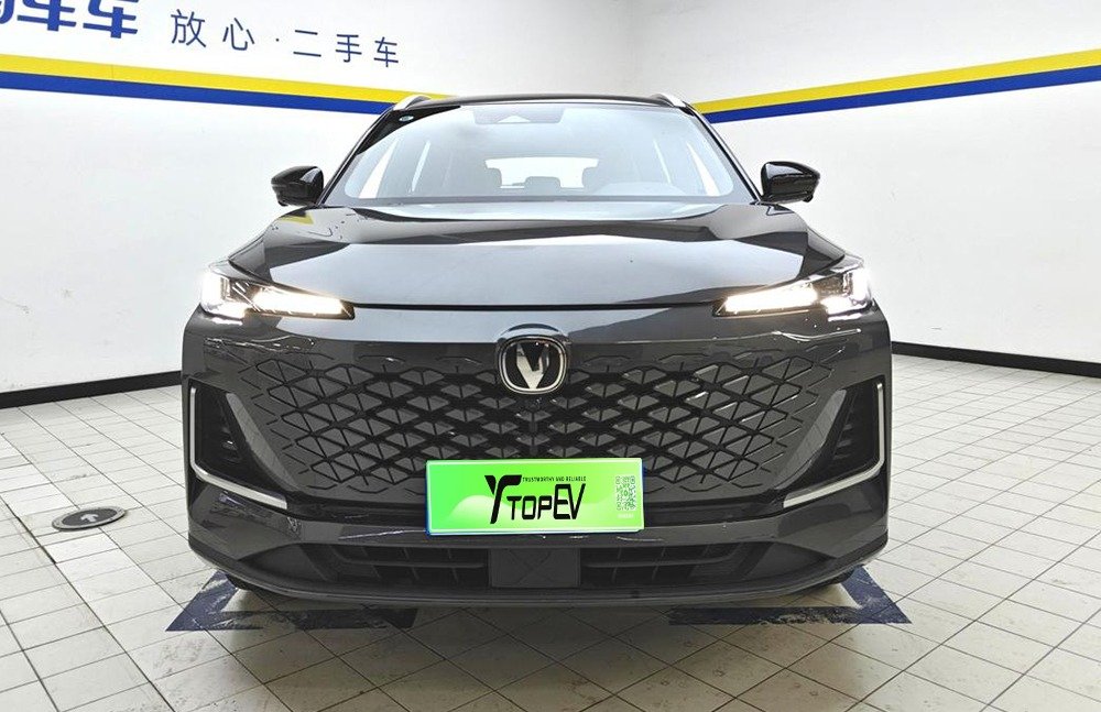 imgi_4_cs 55 1 Changan CS55 PLUS 2026 Model Third Generation 1.5T DCT Premium Version– Ready for Export From China | Chinese SUV UK - Image 1