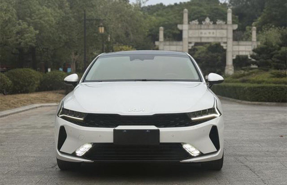 imgi_4_kia k5 2 Kia K5 2026 270T CVVD– Factory Price From China | Chinese Electric SUV UK - Image 1