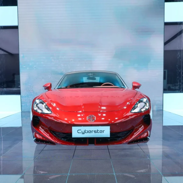 MG Cyberster 2026 520km Legendary Four-Wheel Roadster– Wholesale Price From China | Chinese Car Dealer UK