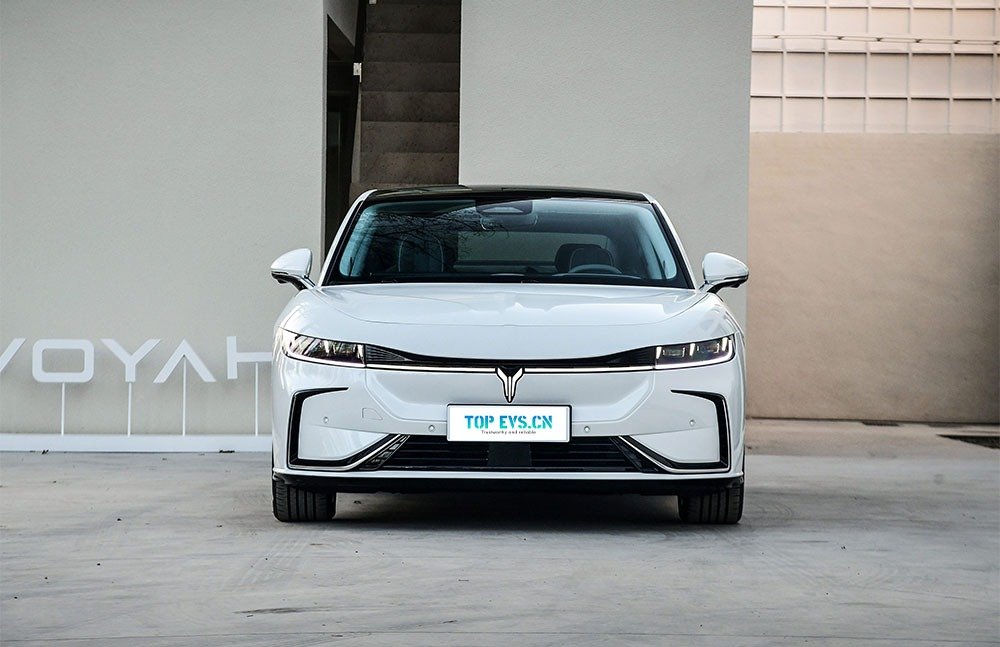 imgi_3_1_3(27) Voyah Passion EV– For Sale From China | Chinese SUV Import UK - Image 1